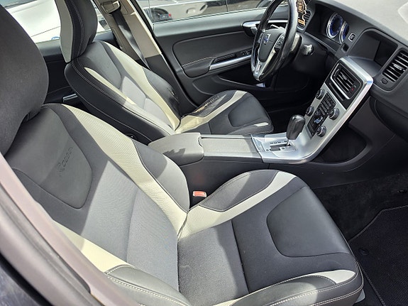 Volvo S60 25 of 27