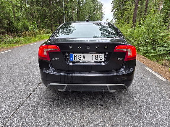 Volvo S60 5 of 27