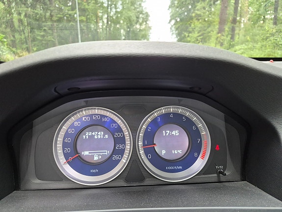 Volvo S60 10 of 27