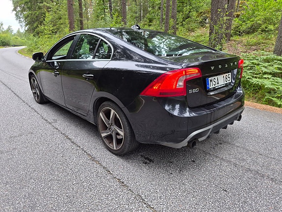Volvo S60 8 of 27