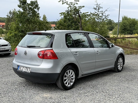 Volkswagen Golf V 3 of 23