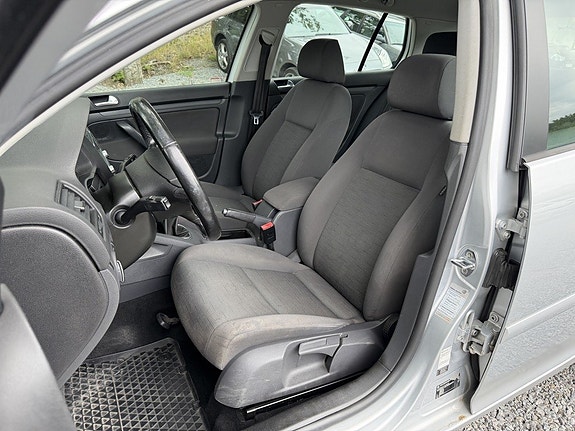 Volkswagen Golf V 14 of 23