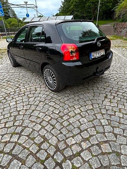 Toyota Corolla 5 of 7