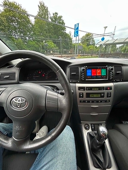 Toyota Corolla 3 of 7