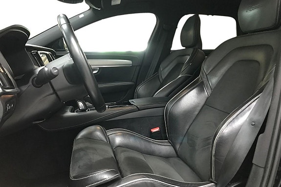 Volvo V90 13 of 30
