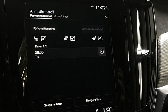 Volvo V90 26 of 30