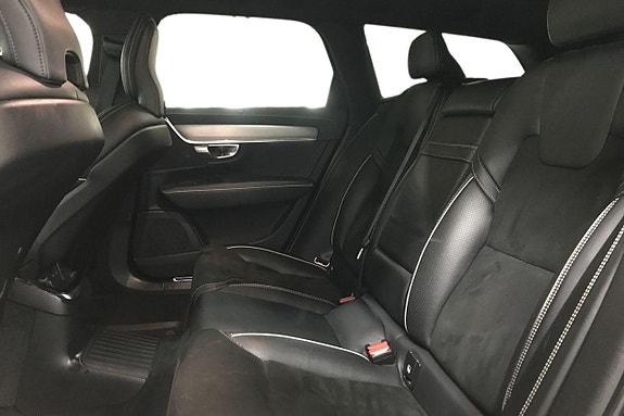 Volvo V90 14 of 30