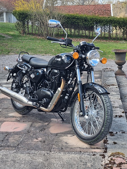 Benelli Imperiale 400 2 of 6
