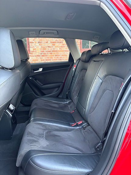Audi A4 9 of 12