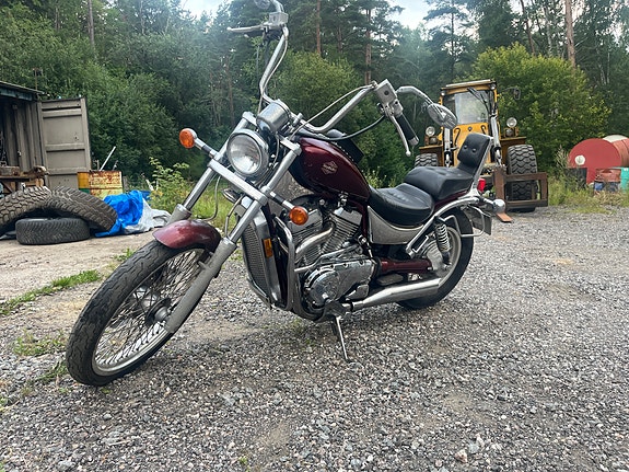 Suzuki VS800GLP Intruder 2 of 2