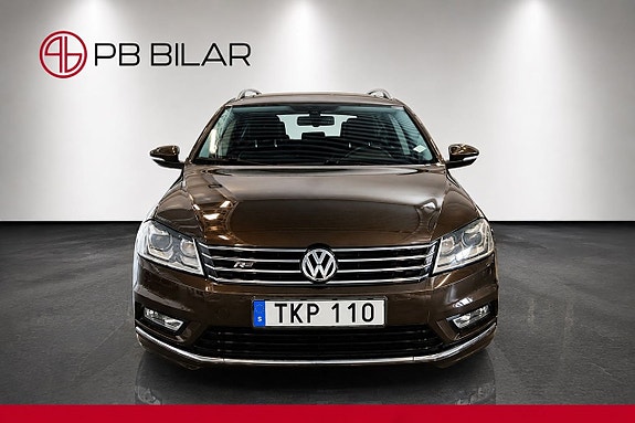 Volkswagen Passat 3 of 27