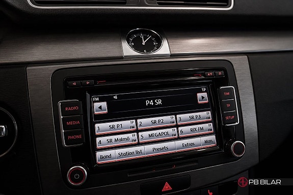 Volkswagen Passat 21 of 27