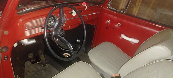 Volkswagen 1300 4 of 5
