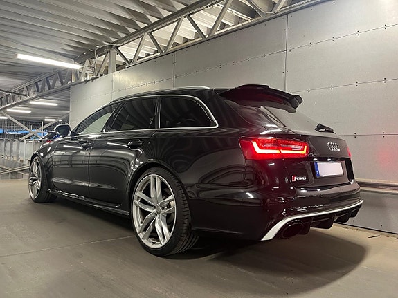 Audi RS6 4 of 28
