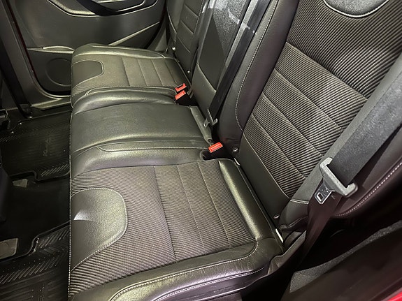 Ford Kuga 9 of 12