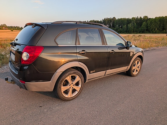 Chevrolet Captiva 3 of 6