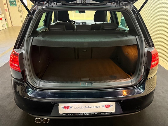 Volkswagen Golf VII 9 of 19