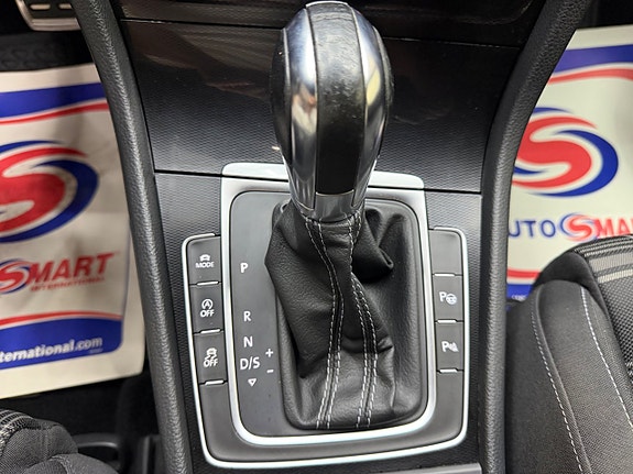 Volkswagen Golf VII 16 of 19