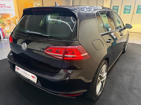 Volkswagen Golf VII 5 of 19