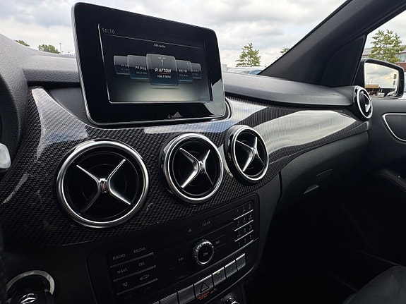 Mercedes-Benz B180 d 15 of 24