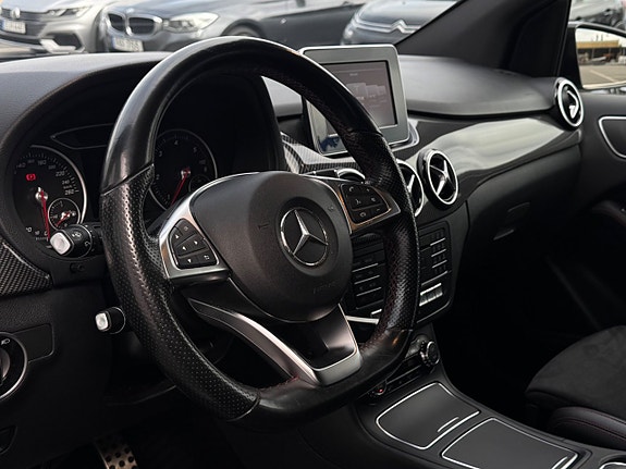 Mercedes-Benz B180 d 19 of 24