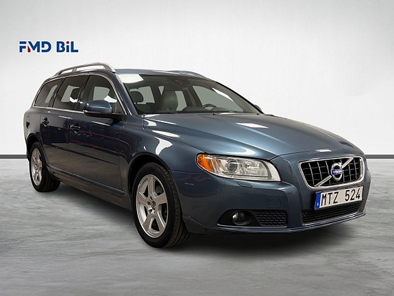 Volvo V70 4 of 27
