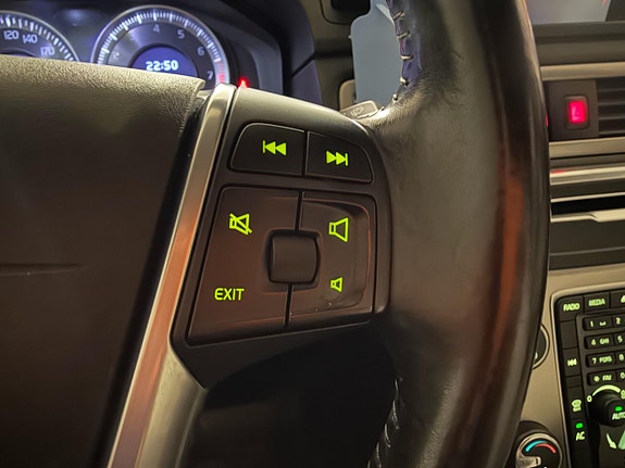Volvo V70 19 of 27