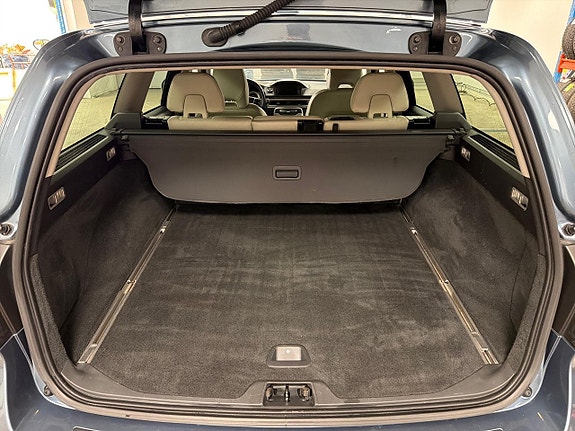 Volvo V70 26 of 27
