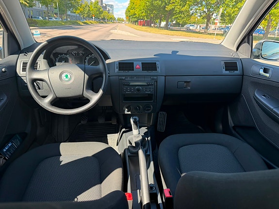 Skoda Fabia 12 of 13