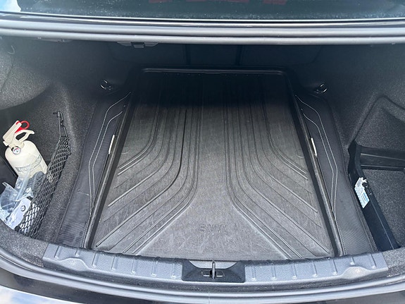 BMW 320d 17 of 18