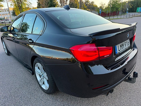 BMW 320d 5 of 18