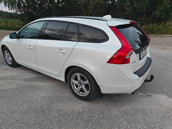 Volvo V60 6 of 10
