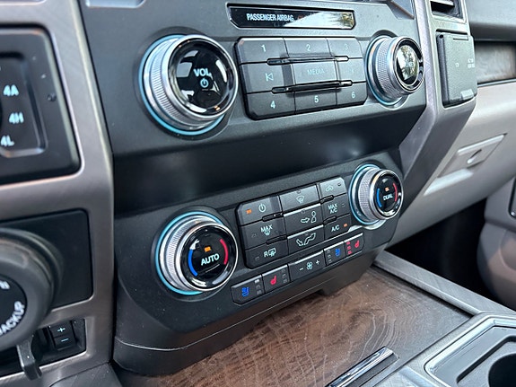Ford F-150 21 of 30