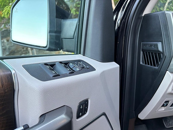 Ford F-150 7 of 23