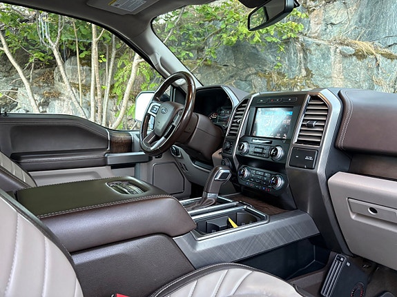 Ford F-150 14 of 30