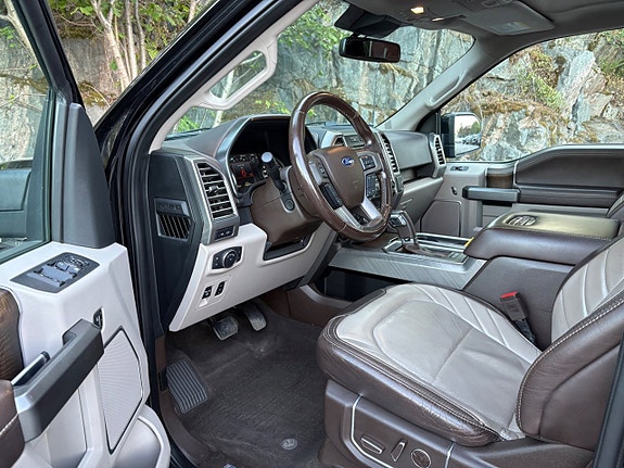 Ford F-150 11 of 30