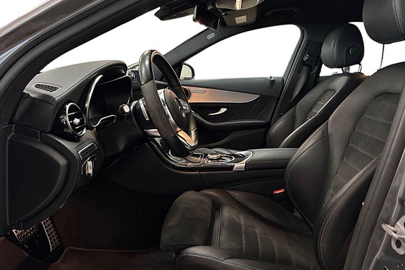 Mercedes-Benz C300 7 of 25