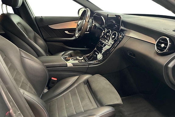 Mercedes-Benz C300 15 of 25