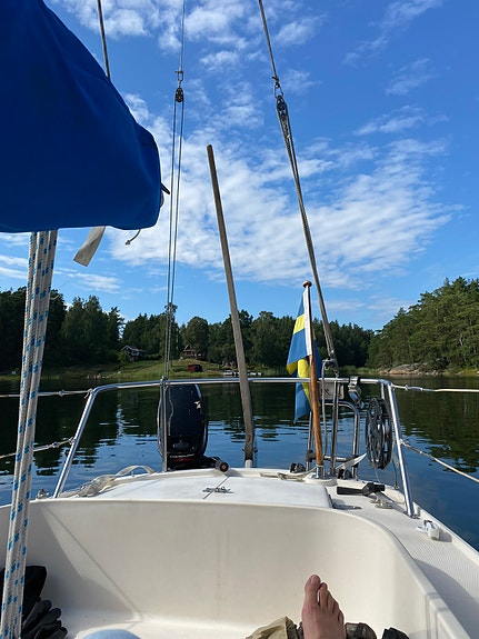 Välvårdad IF-båt nr 2276 – seglingsklar med nya dynor och mycket utrustning 3 of 13