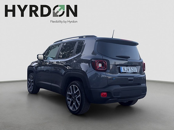 Jeep Renegade 4 of 24