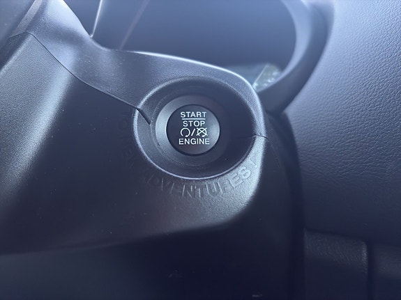 Jeep Renegade 20 of 24