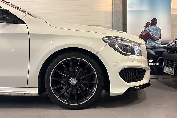 Mercedes-Benz CLA200 6 of 24