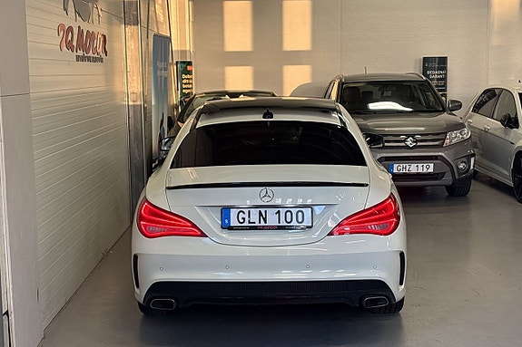 Mercedes-Benz CLA200 10 of 24