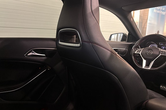 Mercedes-Benz CLA200 15 of 24