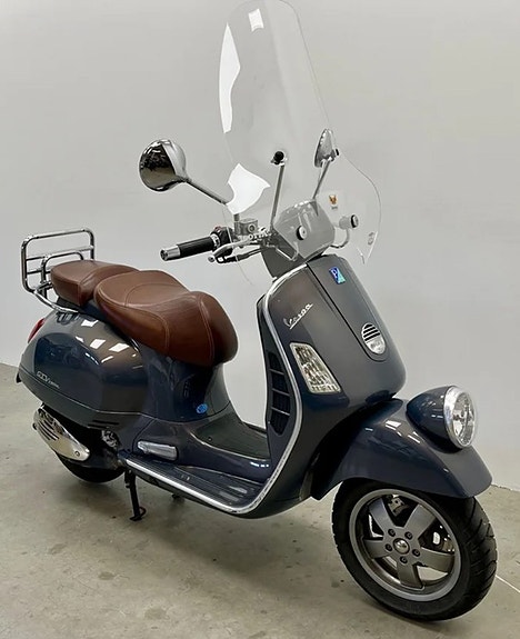 Vespa GTV 250ie 7 of 9