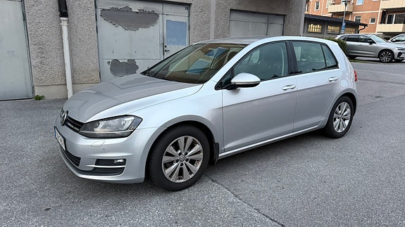 Volkswagen Golf VII 3 of 11