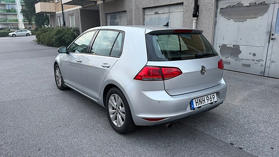 Volkswagen Golf VII 5 of 11
