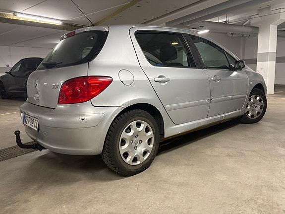 Peugeot 307 3 of 12