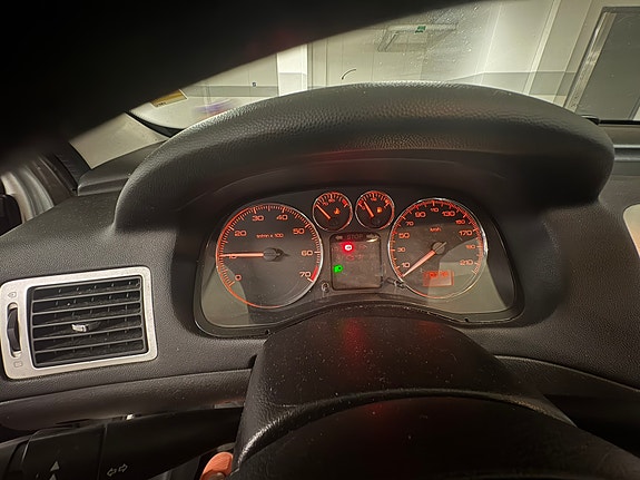 Peugeot 307 9 of 12