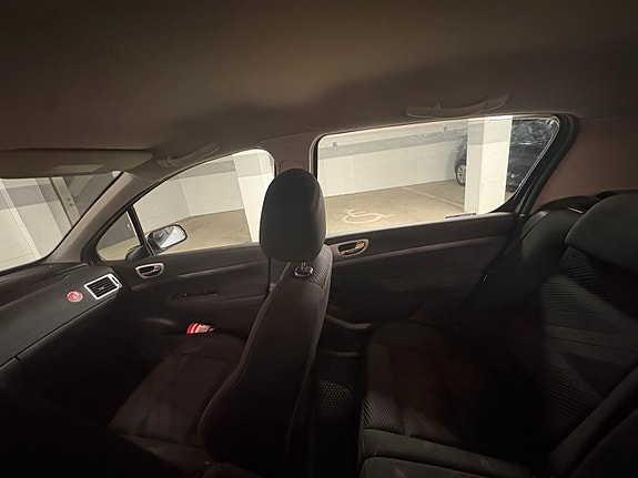 Peugeot 307 7 of 12